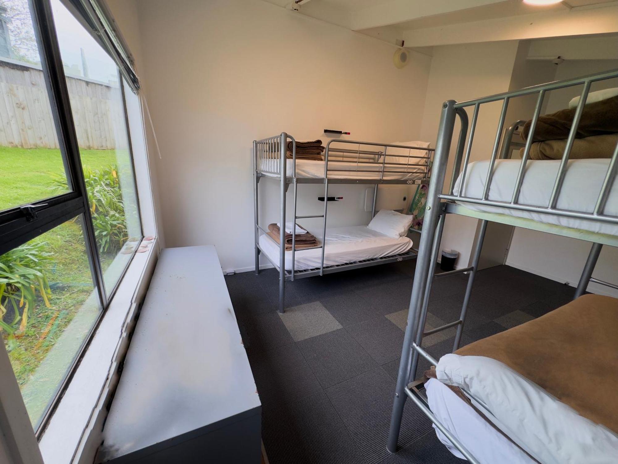 Waiheke Backpackers Hostel Onetangi المظهر الخارجي الصورة